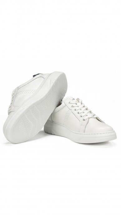 White leisure shoes for men FLUCHOS 2