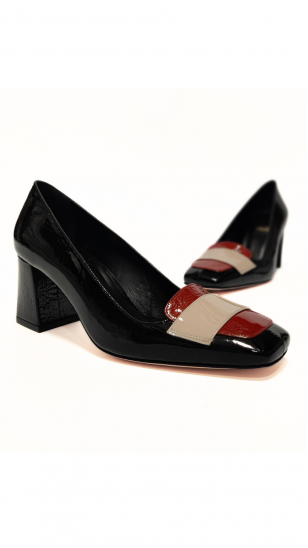 Elegant black lacquered high-heeled shoes MARIO MUZI