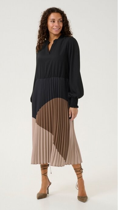 Elegant Dress with Pleated Bottom - CULTURE 2