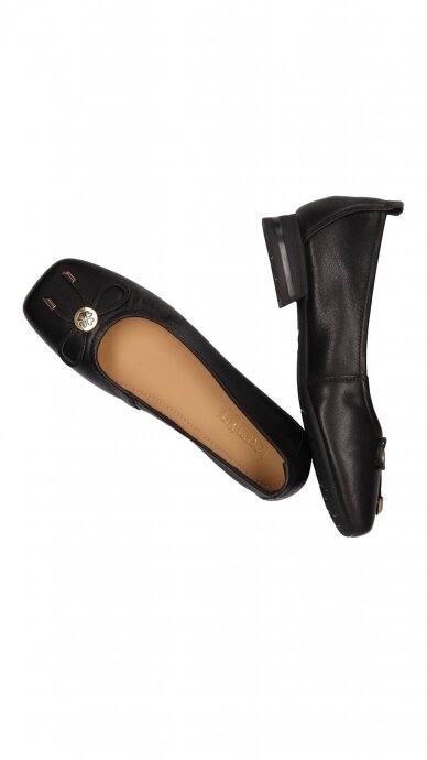 Classic black shoes for women LORETTA VITALE 4