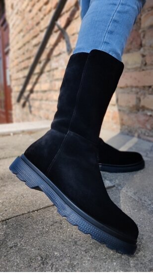 LORETTA VITALE black suede boots