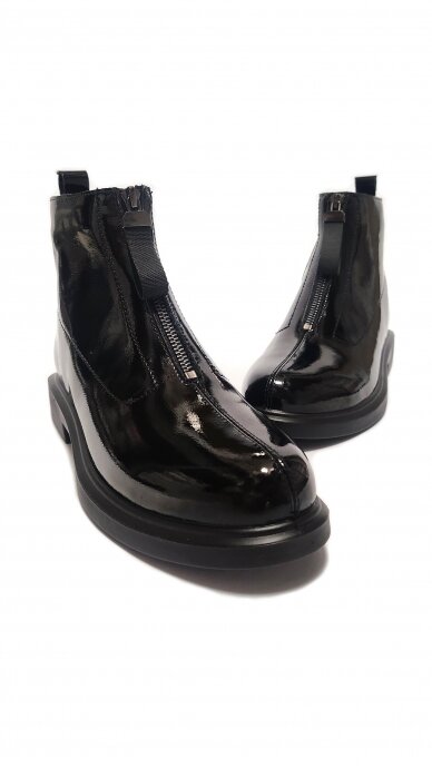 LORETTA VITALE patent leather boots 1