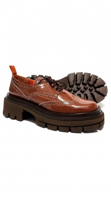 Women's patent brown oxfords with massive soles MAGZA 4