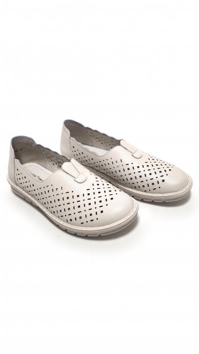 Leather leisure shoes for women LORETTA VITALE