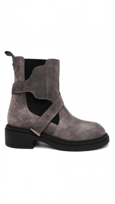 Gray suede ankle boots MARIO MUZI 2