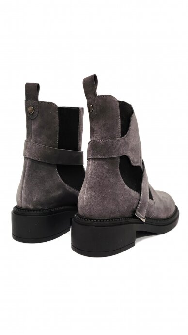 Gray suede ankle boots MARIO MUZI 1