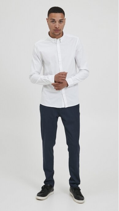 Men's white classic shirt with long sleeves SOLID 2